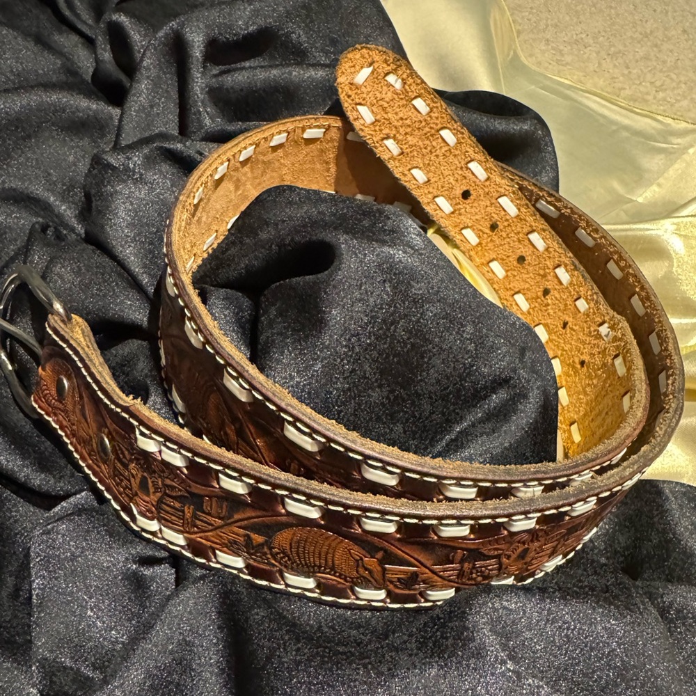 Western Cowboy Belt w/Cream Laced Leather Edging - Sz. 40 - Picture 2 of 12